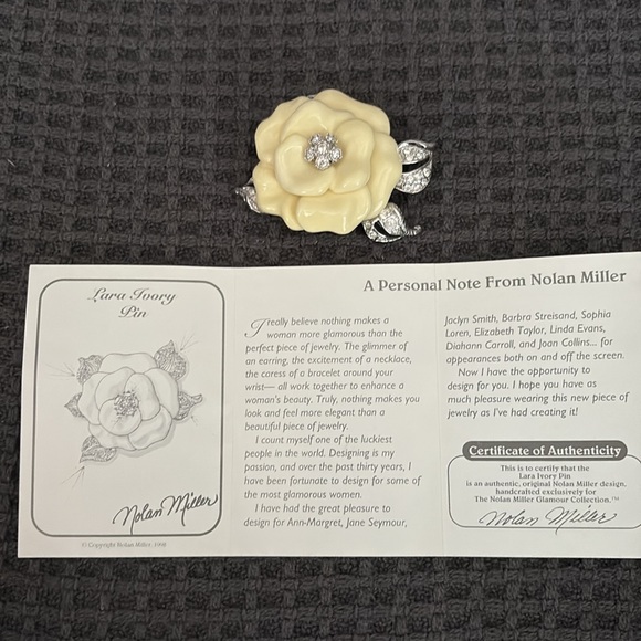 Nolan Miller Lara Brooch - The Glamour Collection - Picture 4 of 5